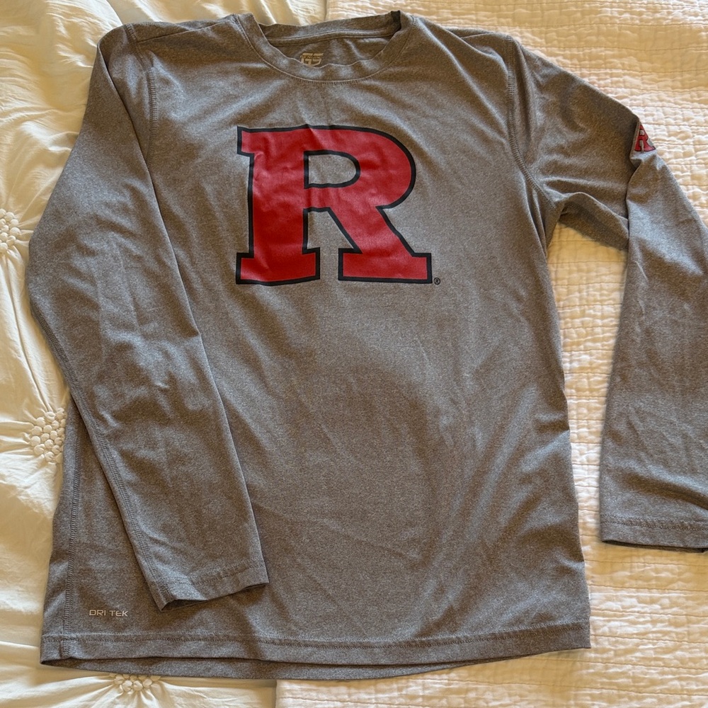 ✅NCAA Rutgers Gray Long Sleeve Tee with Red 'R' screened Logo. Women’s XL. Poly
